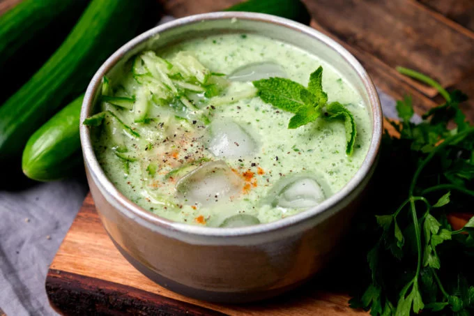 Kalte Gurkensuppe