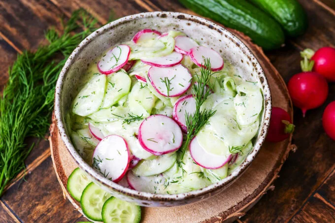 Gurken-Radieschen-Salat